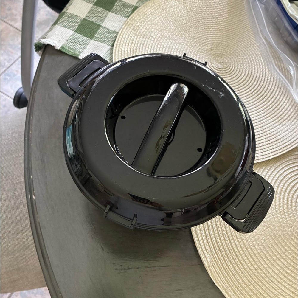 The Pampered Chef Black Rice Cooker